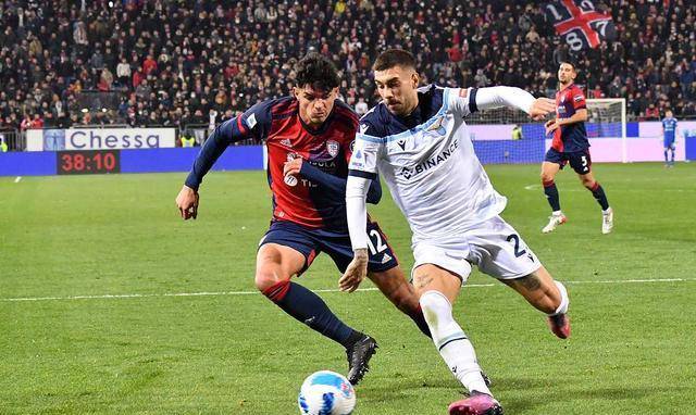 赛场上再次 赛场上再次