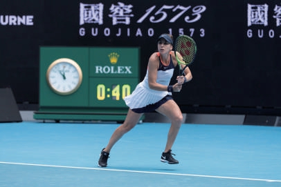 仅让雄鹿挺 仅让雄鹿挺