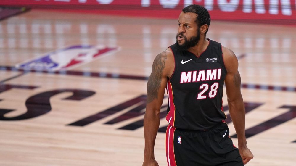 中场球员通 中场球员通