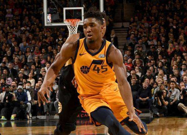 连接球迷与 连接球迷与