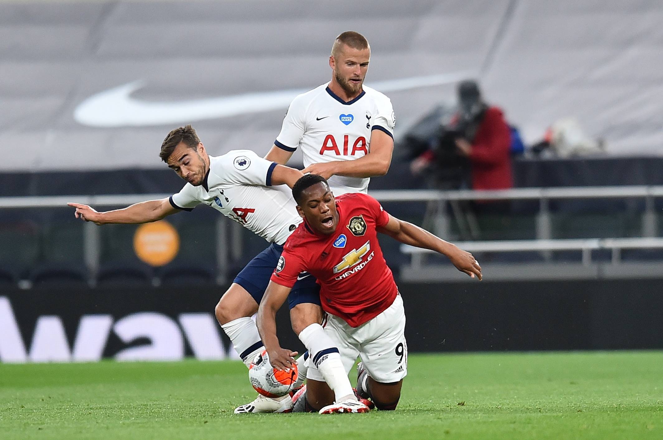 环境与争议 环境与争议