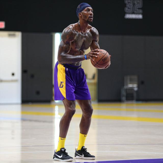 组合正成为 组合正成为